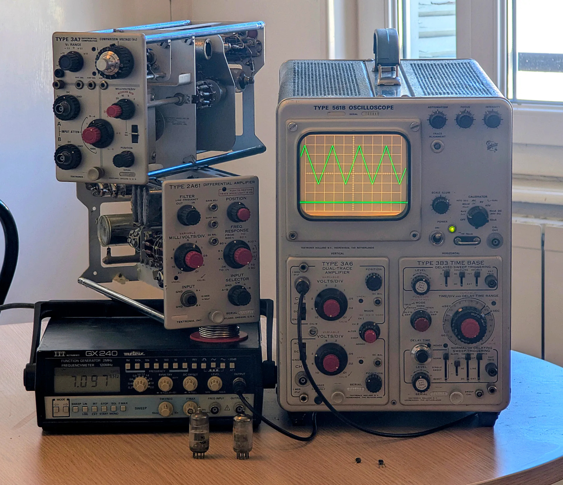 Restauration Oscilloscope Tektronix 561B avec modules